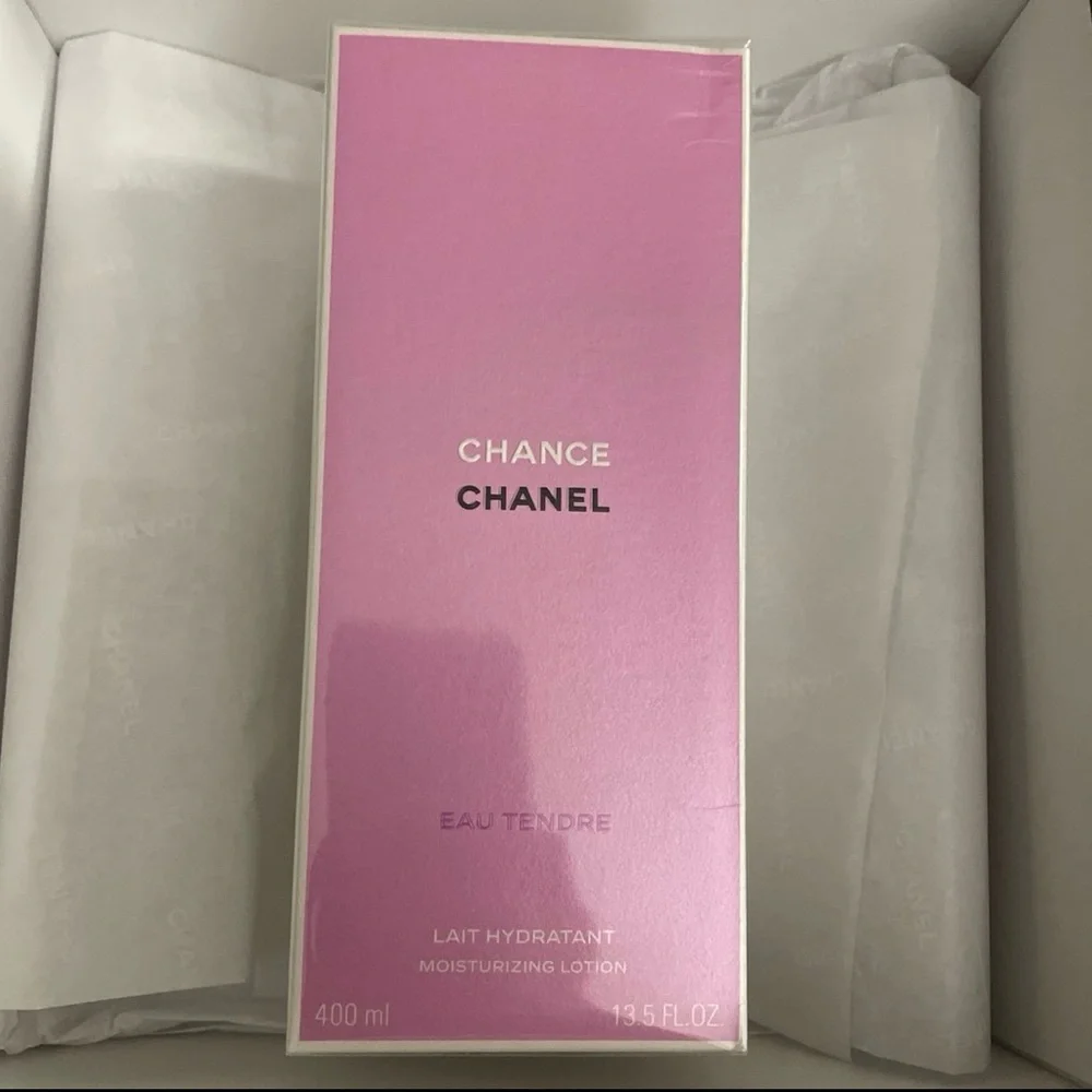 CHANEL CHANCE EAU TENDRE MOISTURIZING LOTION